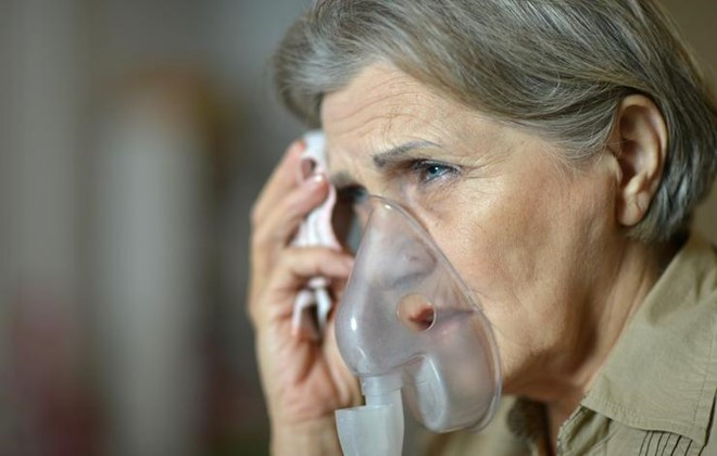 Picture 2 of 8 problematic lung warning signs