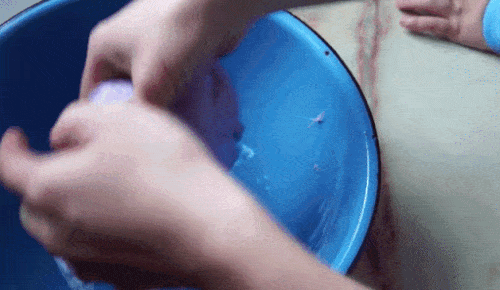 Picture 3 of 8 simple but interesting scientific experiments you can try at home