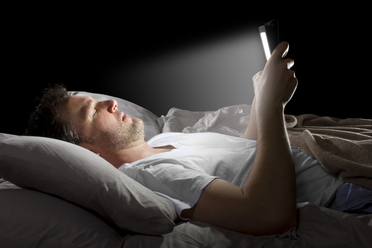 Picture 2 of 8 tips to help you wake up easier in the winter