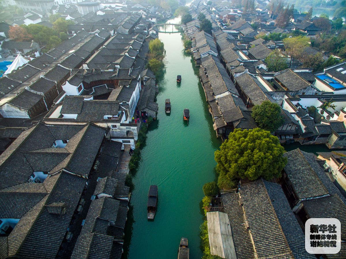 Picture 8 of 9 beautiful Chinese towns