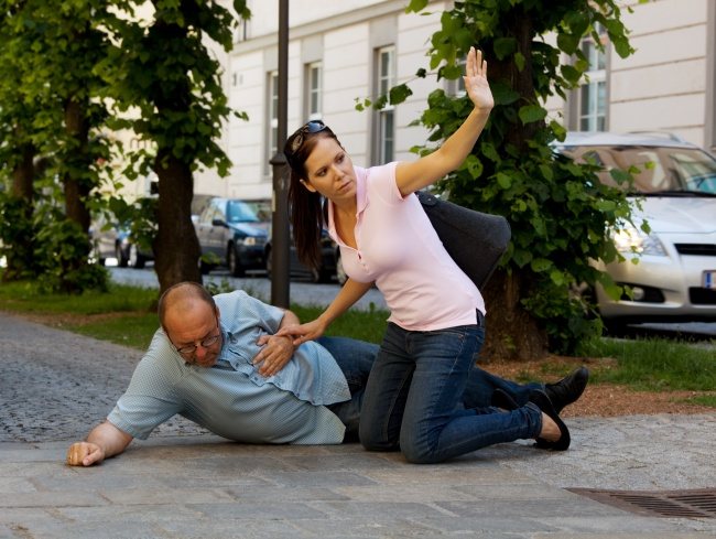 Picture 6 of 9 essential tips can save you in emergencies