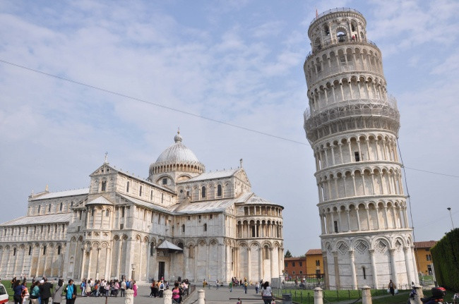 Picture 6 of 90% of the world's population do not know the mysteries in these famous works