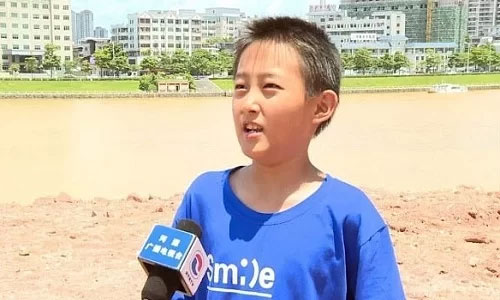 Picture 1 of 9-year-old boy found fossil dinosaur eggs 66 million years