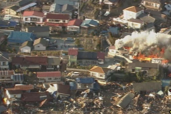 Picture 3 of A 10-meter tsunami hit Japan