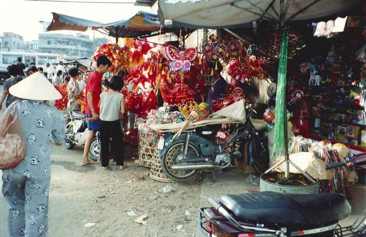 Picture 17 of A bunch of nostalgic images of the old Mid-Autumn Festival