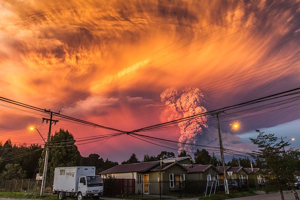 Picture 5 of A close-up of the erupting Chilean volcano leaves you feeling dead