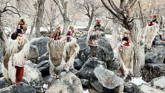 Picture 5 of A close-up of the life of the Himalayan tribe who practices the change of wife freely