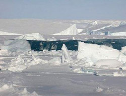 Picture 1 of A large block of ice separates from Antarctica