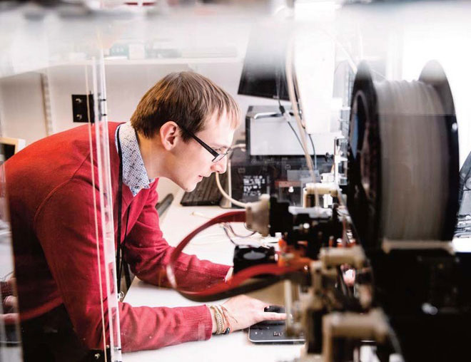 Picture 2 of A magnet machine can pull all germs out of the body, from bacteria, viruses to cancer