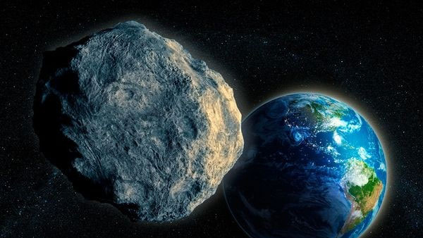Picture 1 of A mountain-like meteorite can hit the earth