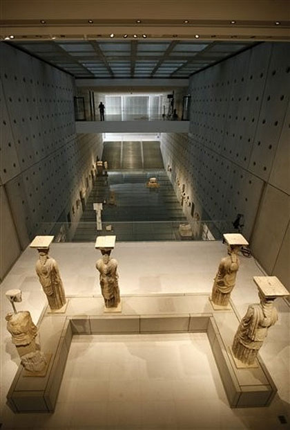 Picture 10 of A place to store Greek civil treasures
