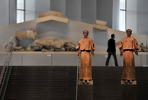 Picture 11 of A place to store Greek civil treasures