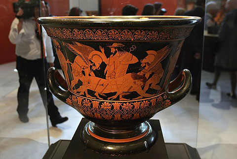 Picture 5 of A place to store Greek civil treasures