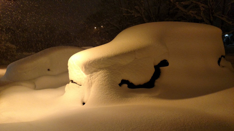 Picture 4 of A series of cars disappeared because of the record phenomenon in the US city