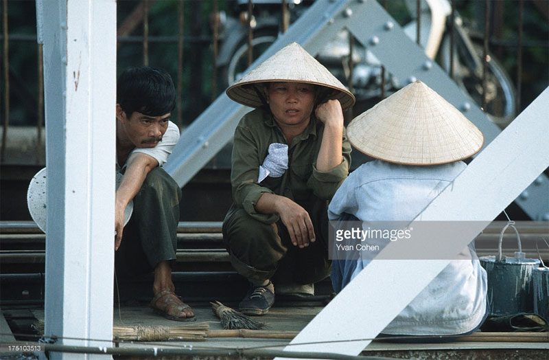 Picture 8 of A series of photos to live in Hanoi 20 years ago by Yvan Cohen