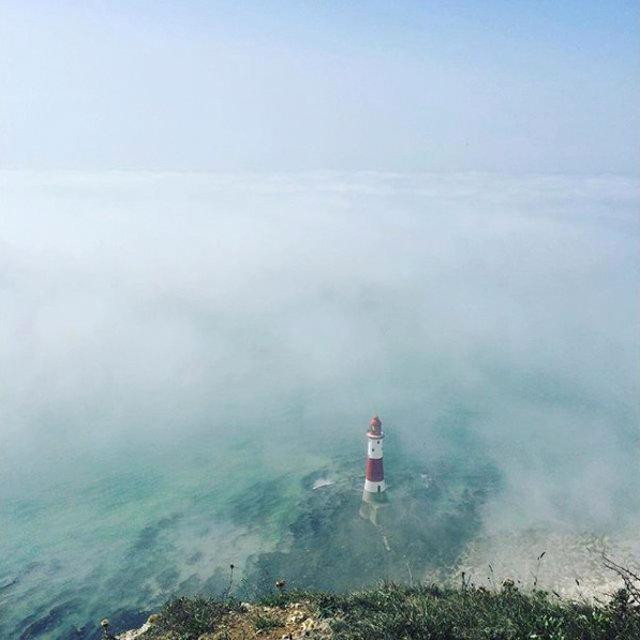 Picture 1 of A strange cloud of toxic chemicals in the UK appeared