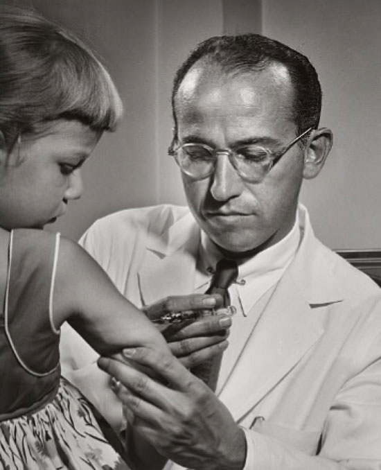 Picture 2 of A vaccine that changes the world
