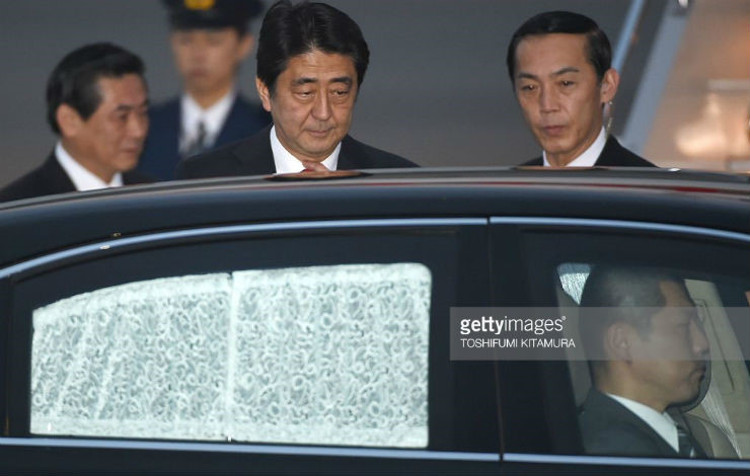 Picture 10 of Abe's most expensive bulletproof vehicle