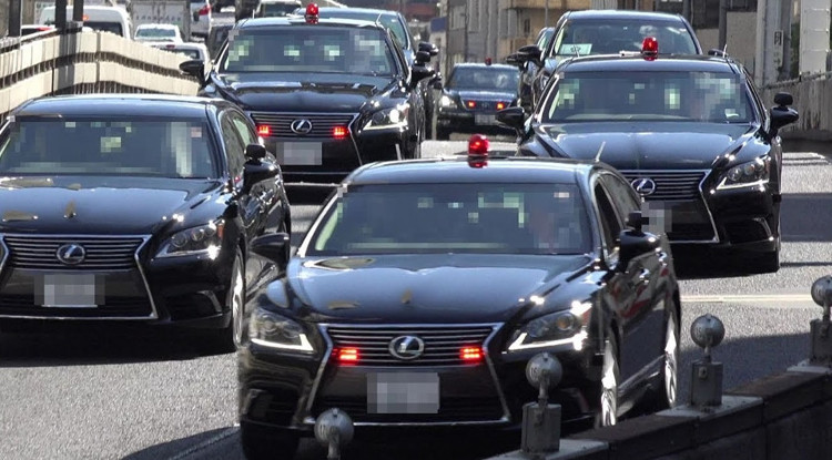 Picture 12 of Abe's most expensive bulletproof vehicle