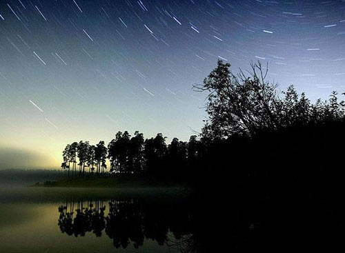 Picture 12 of Admire the mysterious meteor shower