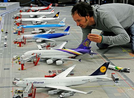 Picture 11 of Admire the world's largest model airport