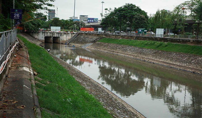 Picture 1 of After 20 days of experimental Japanese experts, how is the water in the To Lich River?