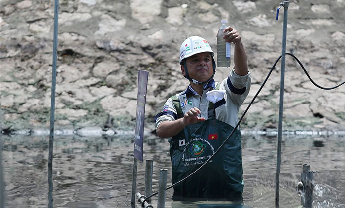 Picture 3 of After 20 days of experimental Japanese experts, how is the water in the To Lich River?