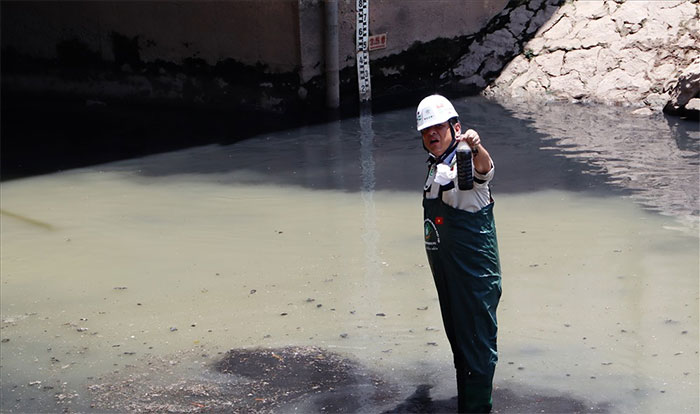 Picture 7 of After 20 days of experimental Japanese experts, how is the water in the To Lich River?