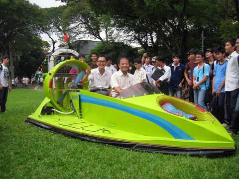 Picture 2 of Air cushion ship 'made in VietNam'