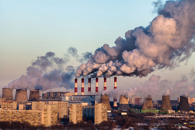 Picture 1 of Air pollution reduces human life by 2 years