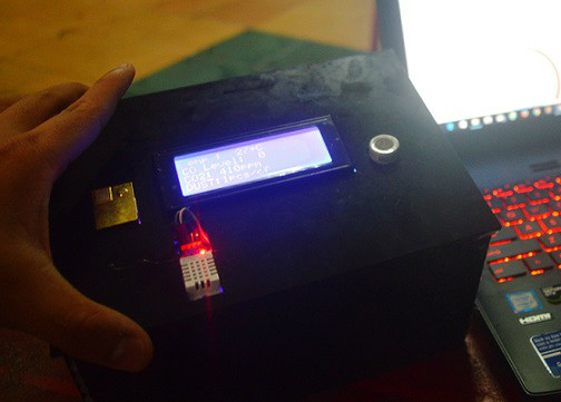 Picture 1 of Air pollution warning device within 2km radius of students