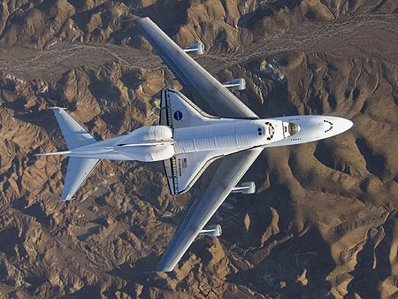 Picture 7 of Aircraft carrying a shuttle