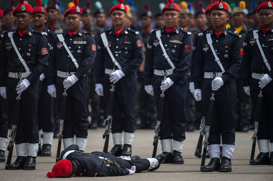 all-asia-struggles-to-deal-with-the-terrible-heat