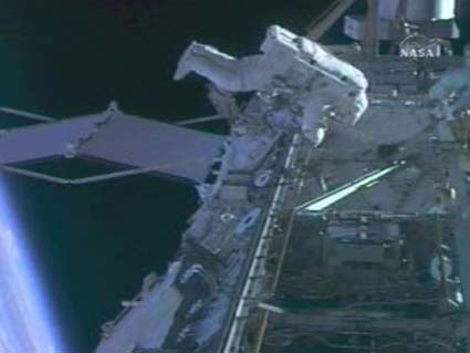 Picture 1 of America ended the fourth walk in space