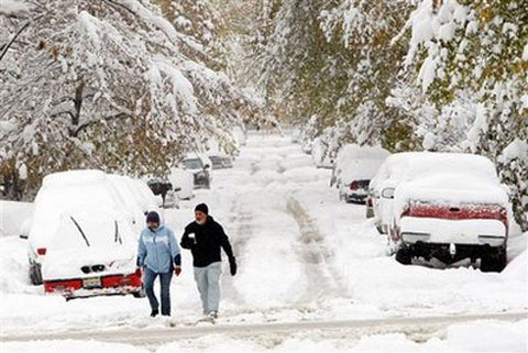 Picture 4 of America sinks in the early snowstorm