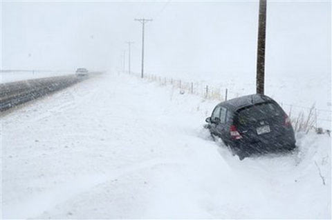 Picture 7 of America sinks in the early snowstorm