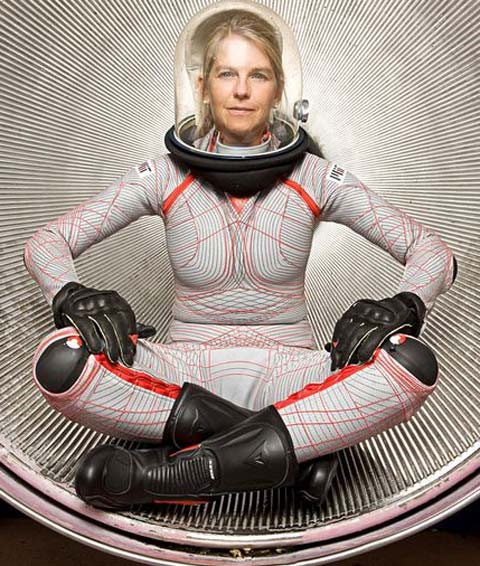 Picture 7 of American astronaut costume revolution