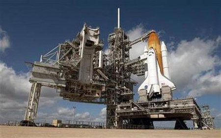 Picture 1 of American spacecraft postponed flying for clouds