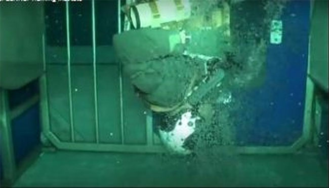 Picture 3 of Amulets for pilots when the plane crashed