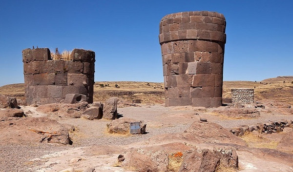 Picture 5 of An odd ancient tower tomb population in Peru