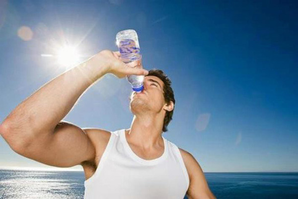 Ancient medicine confirms that cold water is more harmful to the body than warm water images 2