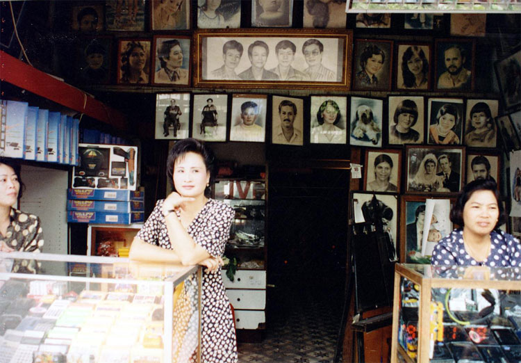 Picture 8 of Ancient streets of Hanoi in the 90s in pictures of Japanese Ambassador