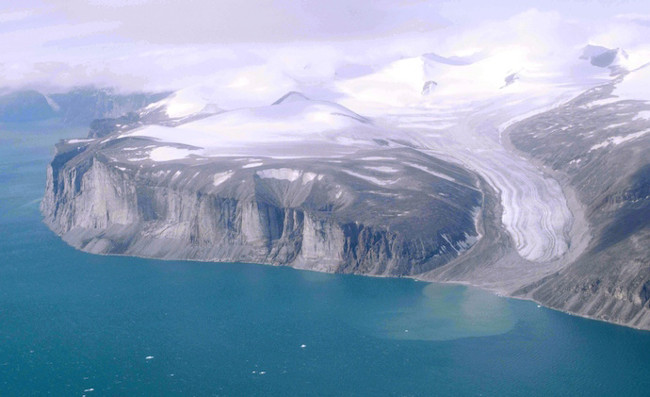 Picture 1 of Ancient water 4.6 billion years hidden thousands of kilometers underground