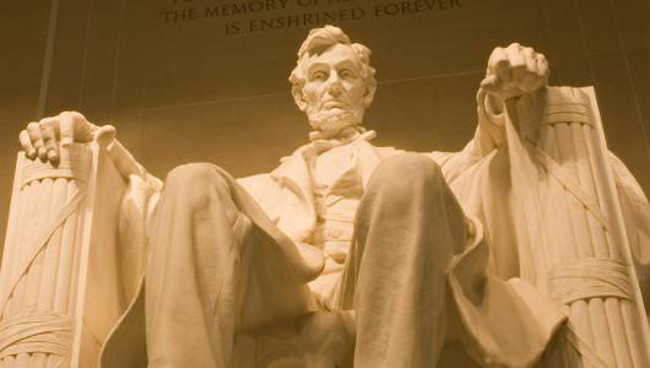 Picture 3 of April 15: Abraham Lincoln dies after being assassinated and the mystery behind the president