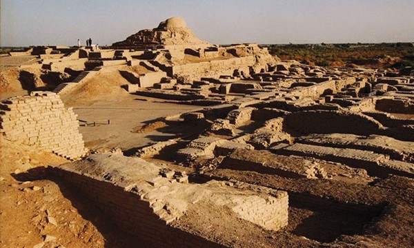 Picture 8 of Archaeological findings 'cannot explain'