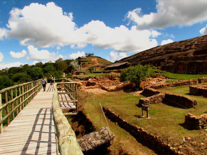 Picture 10 of Archaeological site Fuerte de Samaipata