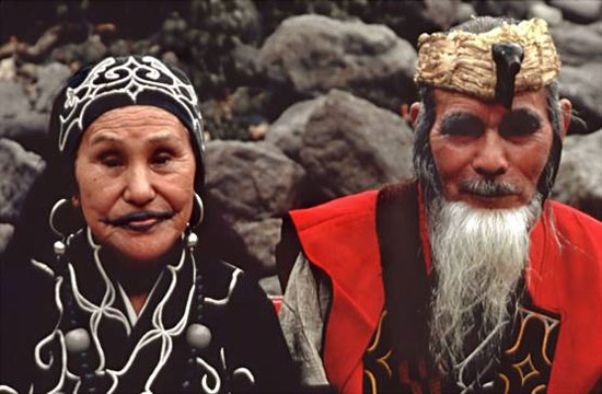 Picture 1 of Are the Ainu and Okinawan people in Japan having relatives?