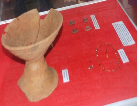 Picture 1 of Artifacts thousand years of Sa Huynh culture