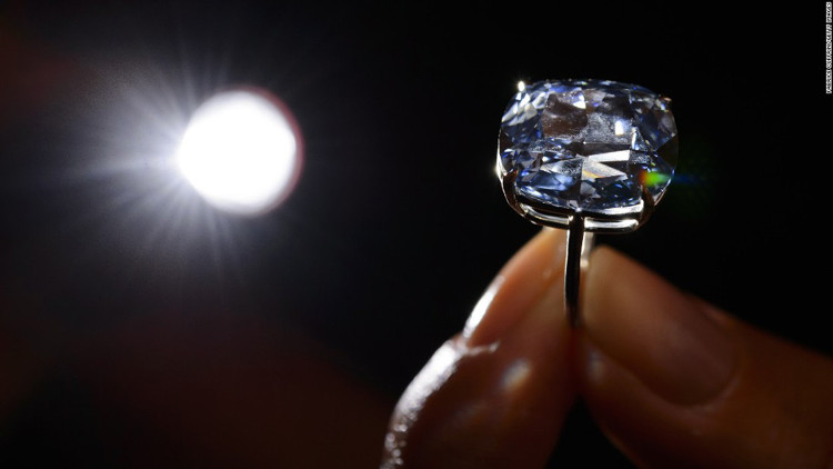 Picture 5 of Artificial diamonds and some advancements of the jeweler industry