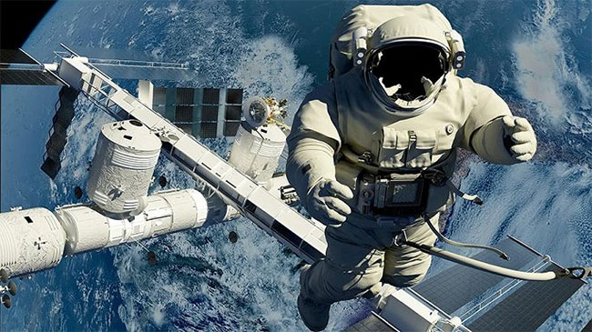 Astronauts over 70kg will not be allowed to fly to the Moon images 1